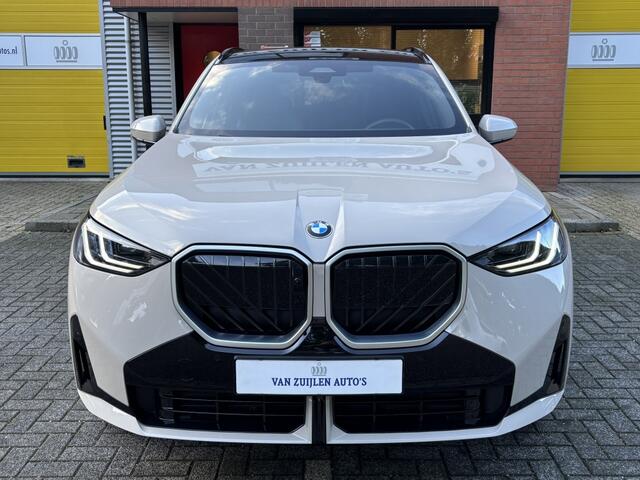 BMW X3 30e xDrive M-Sport Panorama Trekhaak Harman Memory 20"