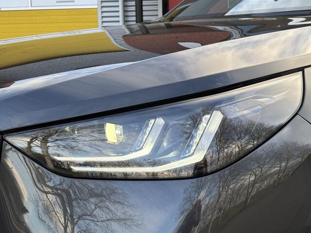 BMW X3 30e xDrive M-Sport Pro Panorama Trekhaak Harman Memory 21"