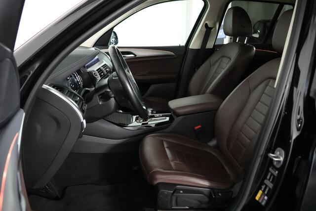 BMW X3 xDrive30e Luxury Line / Navi / DAB / Carplay / LED