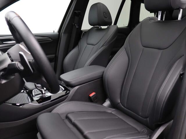 BMW X3 xDrive30e 292PK Aut. M Sport, Shadow, panoramadak, trekhaak, achteruitrijcamera, keyless entry, memory functie voorstoel, verwarmbare voorstoelen, 19" LM Velgen