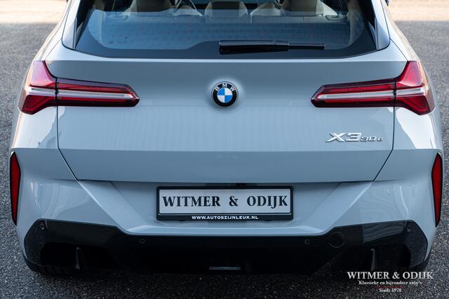 BMW X3 30e xDrive M-sport, elektr. trekh., Head-Up displ.