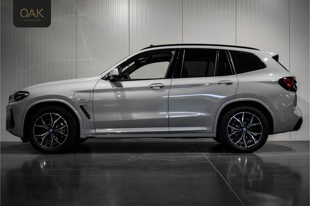 BMW X3 xDrive30e | M-Sport | Live Cockpit | Panorama | Leder | Memory | HiFi | 360 Camera | Trekhaak | 19"LM | M Brooklyn Grau