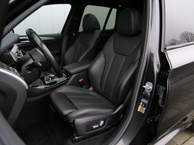 BMW X3 iX3 Executive 80 kWh 286 Pk Automaat Navi / DAB / Leer / Pano-dak / M-pakket / Trekhaak