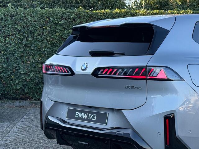 BMW X3 iX3 50 xDrive | M-Sport Pro | 22'' | Panorama. | Head-Up | Harman/Kardon | Elek. M stoel. | Stuurverw. | Neue Klasse | Drive Ass. Plus | Stoelverw. | Camera | Comf. Acc. | HiFi | Getint glas