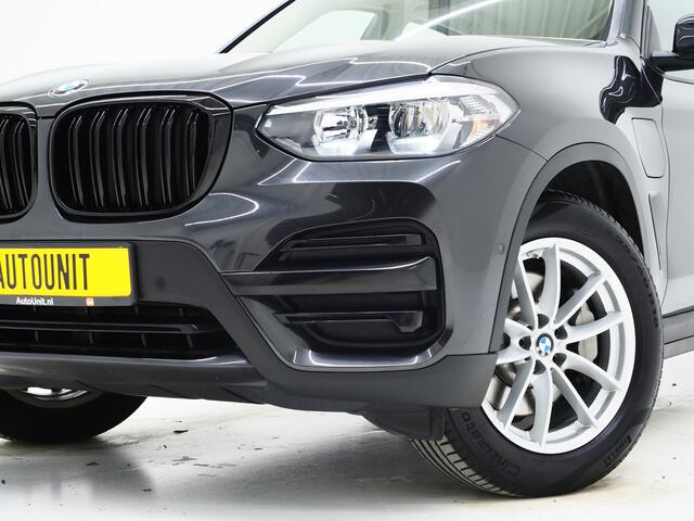 BMW X3 xDrive30e 292PK | Sportstoelen | Leder | Camera | Virtual | Stoelverwarming | DAB | Carplay
