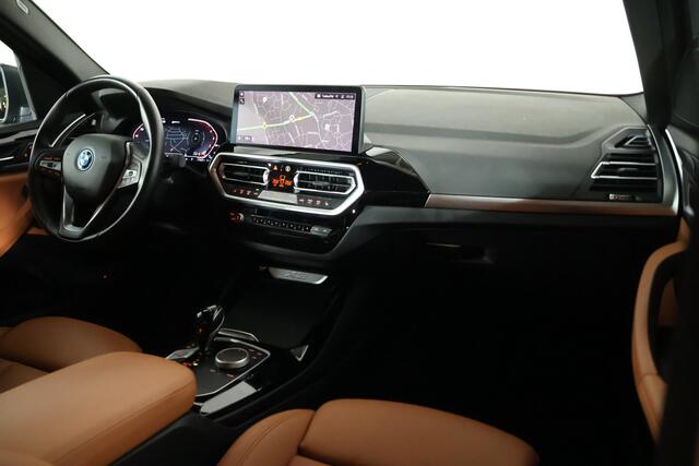 BMW X3 xDrive30e / LED / Leder / Navigatie / CarPlay / Camera