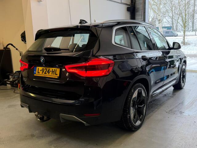 BMW X3 iX3 High Executive 80 kWh / Winterbanden / Panoramadak / Trekhaak / Co Pilot / Head Up /