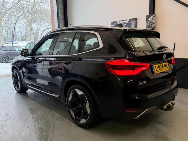 BMW X3 iX3 High Executive 80 kWh / Winterbanden / Panoramadak / Trekhaak / Co Pilot / Head Up /