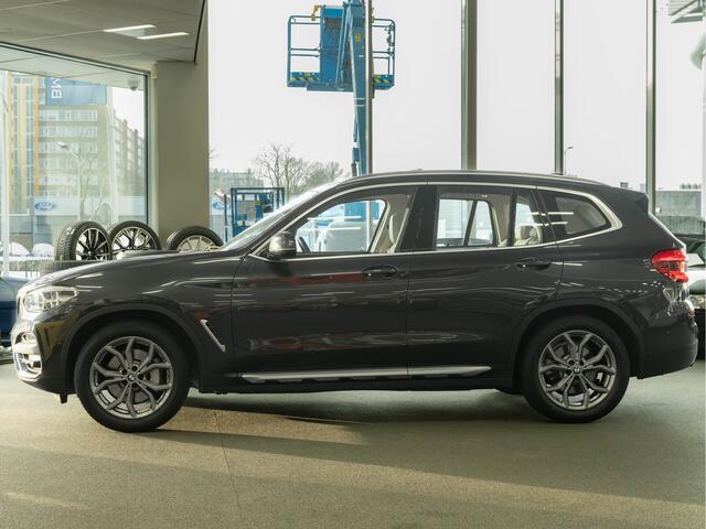 BMW X3 xDrive30i xLine - Pano - Trekhaak - Memoryzetel - Camera - Head-Up