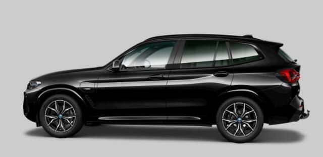 BMW X3 xDrive30e High Executive M Sport - Trekhaak - Panoramadak - Sportstoelen - Elektrisch verstelbare/verwarmde stoelen - Getinte Ruiten - Parking/Driving Assistant - Head up - Hifi - BMW Laserlight -