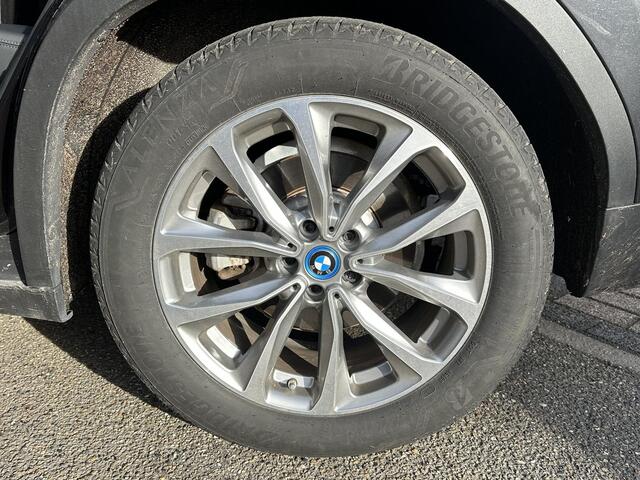 BMW X3 xDrive30e Business Edition Plus | PANO DAK | LASER LED | ELEK. TREKHAAK | DODEHOEK DEDECTRIE | HEADUP | STOEL VERWARMING | ELEK. ACHTERKLEP |