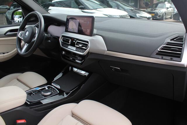 BMW X3 iX3 High Executive 80 kWh / Trekhaak / Panoramadak / 360Camera / Head-up / Laser LED / Harman Kardon / ACC / Keyless / Dodehoek / DAB