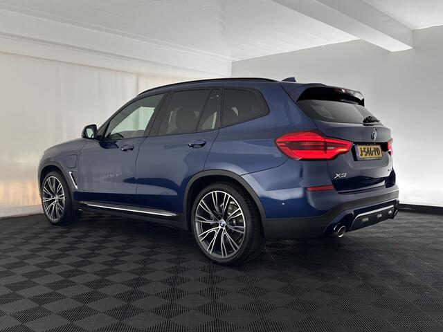 BMW X3 xDrive30e High Executive (INCL.BTW) Aut. *PANO | HEAD-UP | LEATHER | FULL-LED | TOP-VIEW | ADAPTIVE-CRUISE | HARMAN/KARDON | DIGI-COCKPIT | KEYLESS | DAB | HEATED-COMFORTSEATS | NAVI-FULLMAP | MEMORY-PACK | TOWBAR*