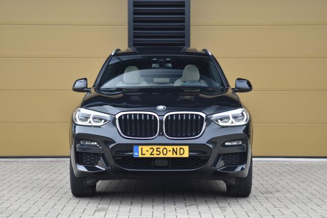 BMW X3 xDrive20i High Executive Edition * M-Pakket * Head-up * Memory stoelen * 360 Camera * Panoramadak * Trekhaak *