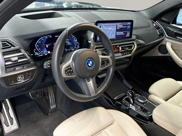 BMW X3 xDrive30e M-SPORT ** LADER, NAVI+, OYSTER LEDER, PANORAMA, TREKH, 20-inch LMV, ADAPT. CRUISE ** 1e EIG - UNFALLFREI ** ** INFORMEER OOK NAAR ONZE AANTREKKELIJKE FINANCIAL-LEASE TARIEVEN **