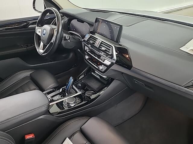 BMW X3 iX3 High Executive 80 kWh | Panoramadak | Keyless | Stoelverwarming | Harman Kardon | Memory Seat | Head-Up Display | 360 Camera | Adaptief Onderstel | Trekhaak | Adaptive LED | Elektrische Stoelen | Apple Carplay |