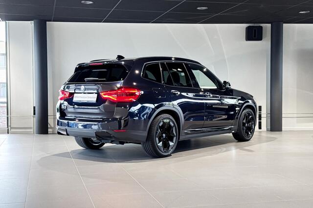 BMW X3 iX3 High Executive 80 kWh | Glazen Panoramadak | Harman Kardon | Trekhaak | Head-up Display |
