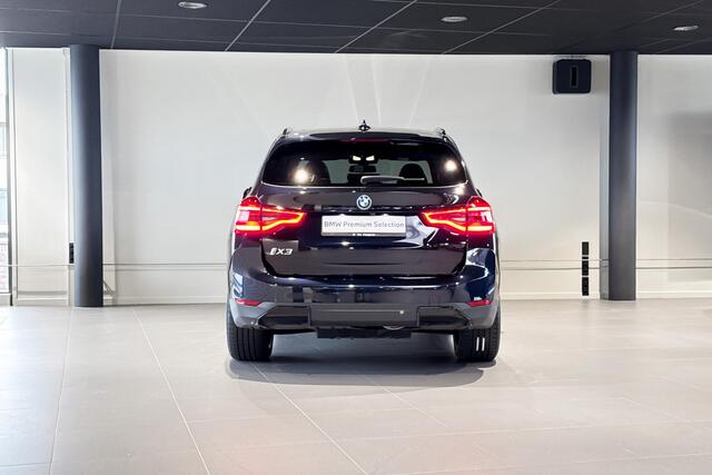 BMW X3 iX3 High Executive 80 kWh | Glazen Panoramadak | Harman Kardon | Trekhaak | Head-up Display |