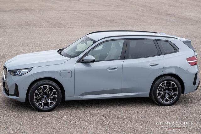 BMW X3 30e xDrive M-sport, elektr. trekh., Head-Up displ.