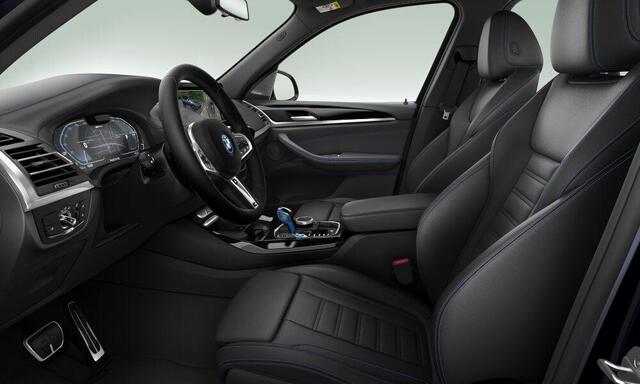 BMW X3 iX3 High Executive 80 kWh Sportstoelen - Elektrisch verwarmde voorstoelen - Getinte/Geluiddempende ruiten - Comfort Access - Driving Assistant Professional - Head up - Harman Kardon - Active Guard -