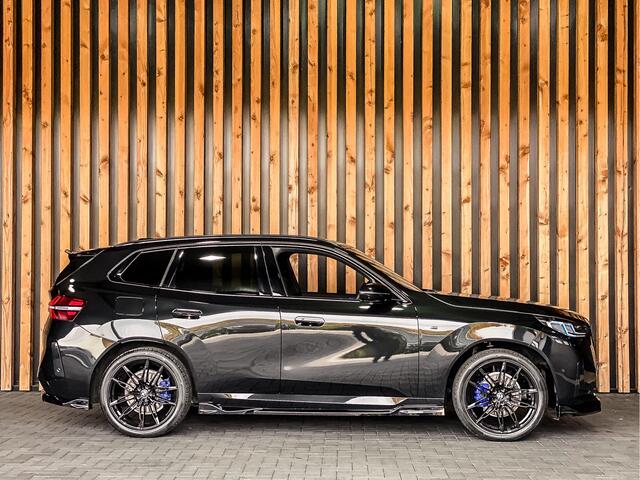 BMW X3 30e xDrive 299PK M-Sport | PANO | KEYLESS | SFEERVERLICHTING | RIJASSISTENT PLUS | HARMAN KARDON |