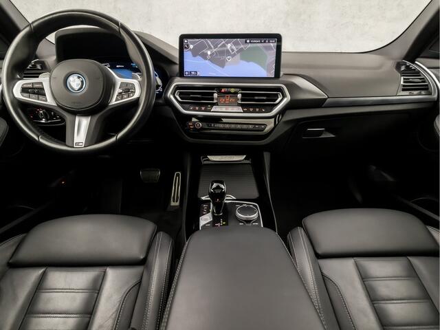 BMW X3 xDrive30e M Sport High Executive 293Pk Automaat (PANORAMADAK, M PAKKET, HEAD-UP DISPLAY, MEMORY SEATS, LEDER, 360 CAMERA, ELEKTRISCHE ACHTERKLEP, APPLE CARPLAY, NIEUWSTAAT)