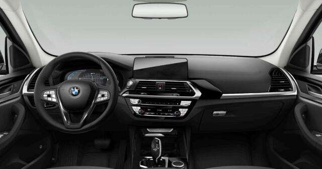 BMW X3 xDrive30e xLine - Panoramadak - Sportstoelen - Elektrisch verwarmde voorstoelen - HiFi - PDC voor/achter - Ambiance verlichting - Automatisch dimmende binnenspiegel -