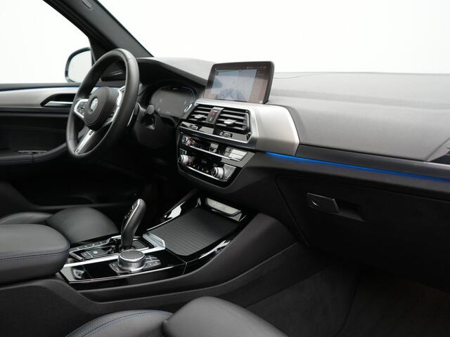 BMW X3 xDrive30e M Sport Plug In Hybrid 293pk Dealer O.H PHEV | Trekhaak Af Fabriek | Panodak | Adaptive Cruise | 360 Camera | Head Up | Sportstoelen Memory & Verwarmd | Harman & Kardon | Keyless | Apple Carplay | Virtual | Navigatie | DAB |