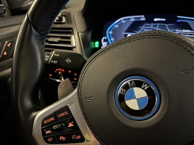 BMW X3 xDrive30e M-Sport 292 Pk / Pano / Stoelventilatie / HeadUp / Gesture / Leer / Harman-Kardon / Dab+ / Keyless - Elek Trekhaak -