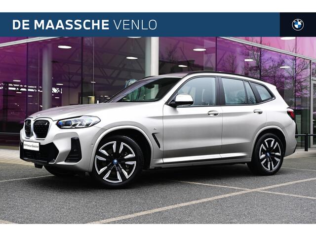 BMW X3 iX3 Executive / Sportstoelen / Achteruitrijcamera / Adaptief onderstel / Adaptieve LED / Driving Assistant Professional / Stoelverwarming / Live Cockpit Professional