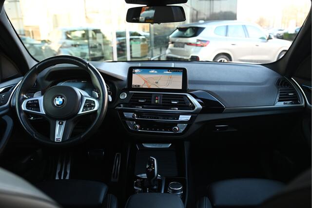 BMW X3 xDrive30e High Executive M Sport Automaat / Panoramadak / Sportstoelen / Comfort Access / LED / Parking Assistant Plus / Head-Up / Stoelverwarming / Live Cockpit Professional
