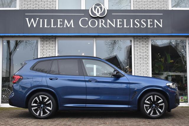 BMW X3 iX3 Executive 80 kWh Pano Trekhaak Leder Elc Stoelen