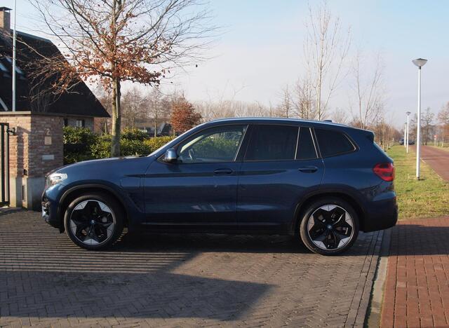 BMW X3 xDrive30e Executive | Apple Carplay | Trekhaak | Cruise Control | Parkeersensoren |