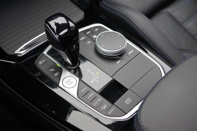 BMW X3 xDrive30e 293 PK High Executive M-Sport, Kuipstoelen, H/K Sound, Panoramadak, Adap. Cruise Control