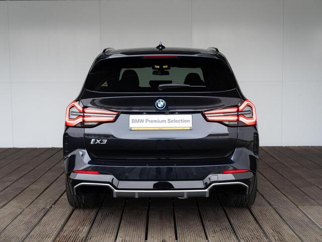 BMW X3 iX3 | High Executive | Driving Assistant Professional | Harman Kardon | Head-Up Display | Stuurwielrand verwarmd | Comfort Access | 20''
