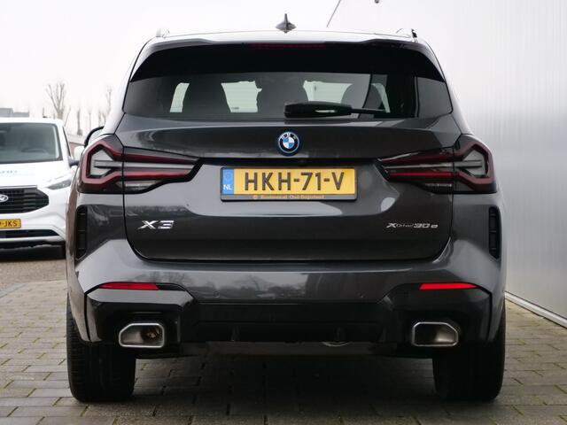 BMW X3 xDrive30e High Executive 292 Pk Automaat M-pakket / Navi / DAB / Apple Carplay / Trekhaak / Leer / Stoelverwarming