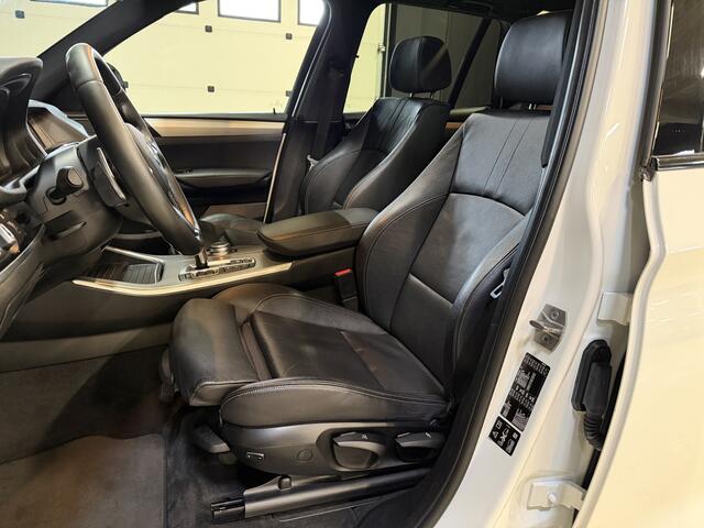 BMW X3 xDrive20i M-Sport Centennial High Executive | Panoramadak | Head-Up | Lederen sportstoelen | 20'' LMV