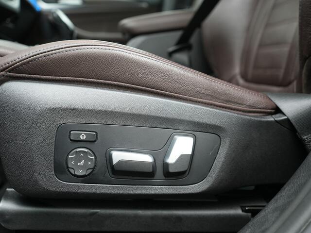 BMW X3 xDrive30e Luxury Line Plug In Hybrid 293pk Dealer O.H. PHEV | Trekhaak Af Fabriek | Camera | Adaptief Onderstel | Lederen Sportstoelen Memory & Verwarmd | Hifi Sound | Sfeerverlichting | Blis | Apple Carplay | Keyless | Navigatie | DAB |