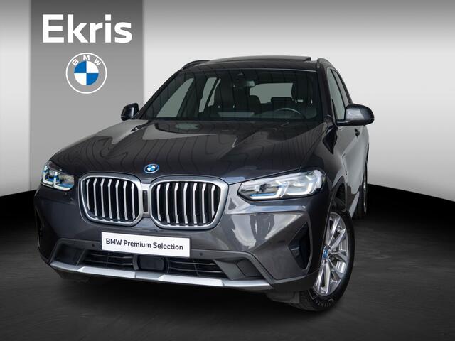 BMW X3 xDrive30e | High Executive | Comfort Access | Achteruitrijcamera | Panoramadak | Stoelverwarming | Head-Up Display | 19''