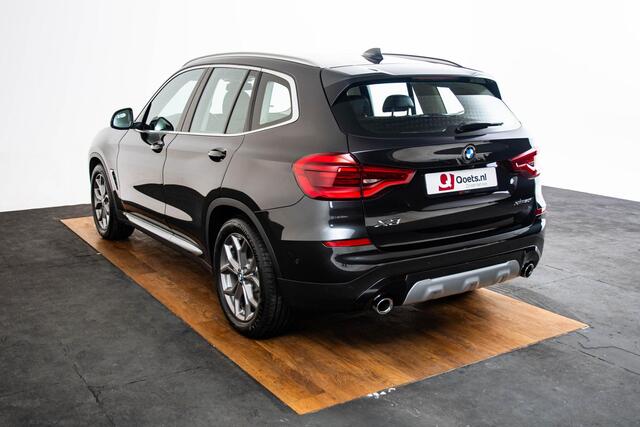 BMW X3 xDrive30i High Executive xLine - Trekhaak - Panoramadak - Comfort Access - Driving Assistant Plus - Active Protection - Elektrisch verwarmde voorstoelen - Head up - Hifi - Zonneschermen achter -