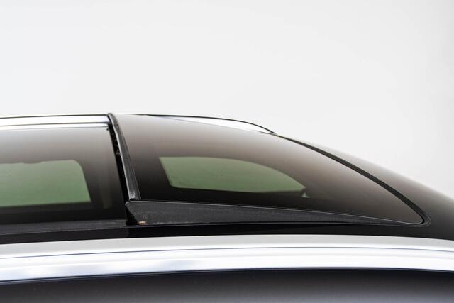 BMW X3 xDrive30i High Executive xLine - Trekhaak - Panoramadak - Comfort Access - Driving Assistant Plus - Active Protection - Elektrisch verwarmde voorstoelen - Head up - Hifi - Zonneschermen achter -