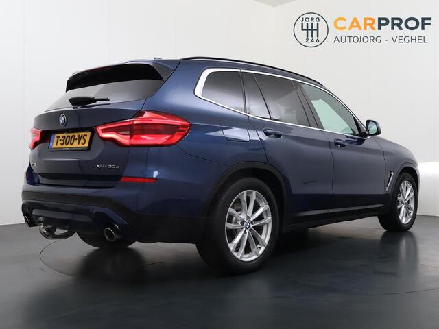 BMW X3 xDrive30e High Executive M Sport interieur | Panoramadak | Trekhaak | Camera | Harman Kardon | HUD