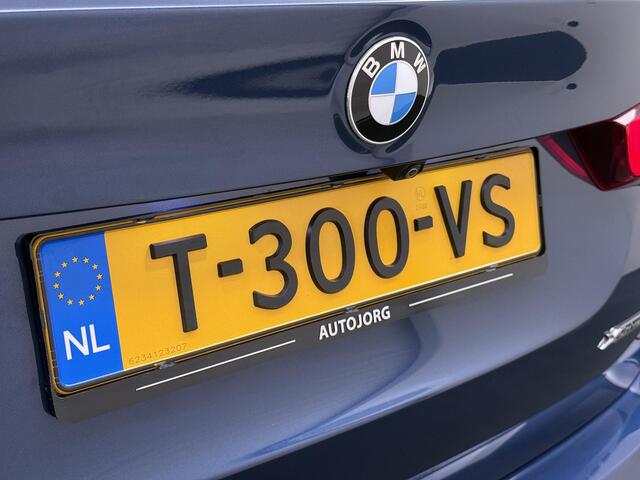 BMW X3 xDrive30e High Executive M Sport interieur | Panoramadak | Trekhaak | Camera | Harman Kardon | HUD