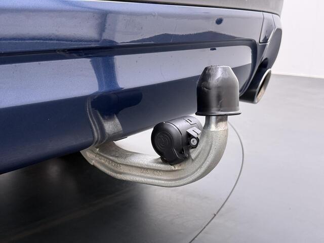 BMW X3 xDrive30e High Executive M Sport interieur | Panoramadak | Trekhaak | Camera | Harman Kardon | HUD