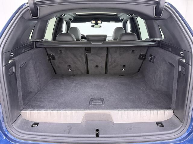 BMW X3 xDrive30e High Executive M Sport interieur | Panoramadak | Trekhaak | Camera | Harman Kardon | HUD