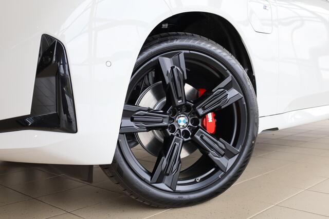 BMW X3 30e xDrive M Sportpakket Pro | Professional Pack | Premium Pack | Trekhaak | Iconic Glow