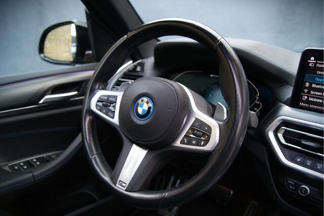 BMW X3 xDrive30e 292PK High Ex. M-Sport Shadow Panoramadak/Laser/Wegkl-trhk/HUD/Carplay