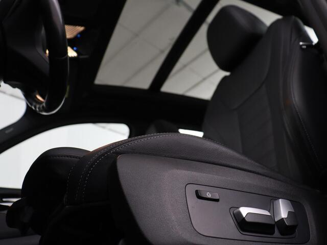 BMW X3 xDrive30e M Sport | Panoramadak | Head-Up | Stoelverwarming | Trekhaak | 360 Camera | Leder | Sportstoelen | Carplay | Sfeerverlichting | Laserlicht | Live Cockpit | Navigatie | PHEV | Plug In