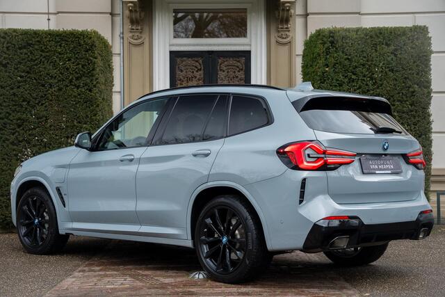 BMW X3 xDrive30e High Executive M-SPORT | KEYLESS | CAMERA | 20 INCH | SHADOWLINE | CARPLAY