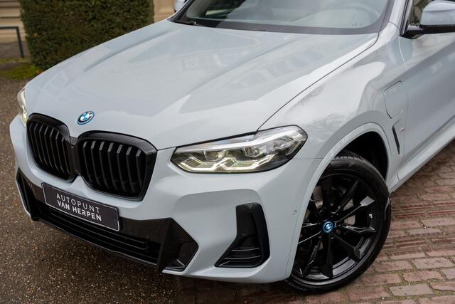 BMW X3 xDrive30e High Executive M-SPORT | KEYLESS | CAMERA | 20 INCH | SHADOWLINE | CARPLAY